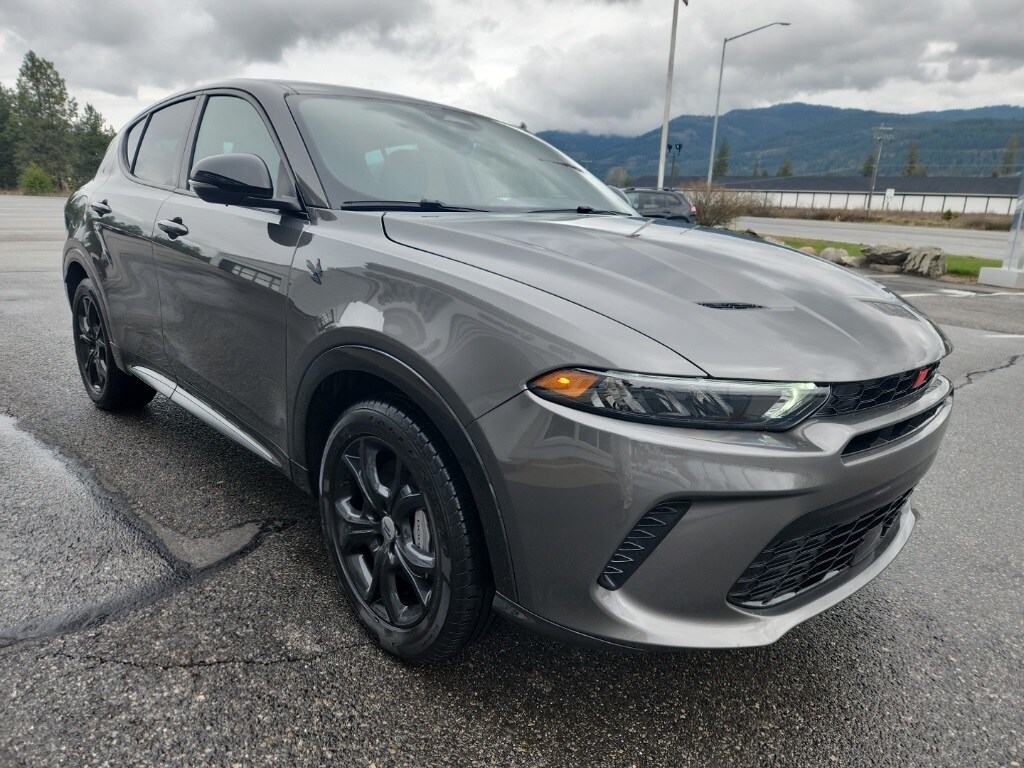 2024 Dodge Hornet R/T photo 3