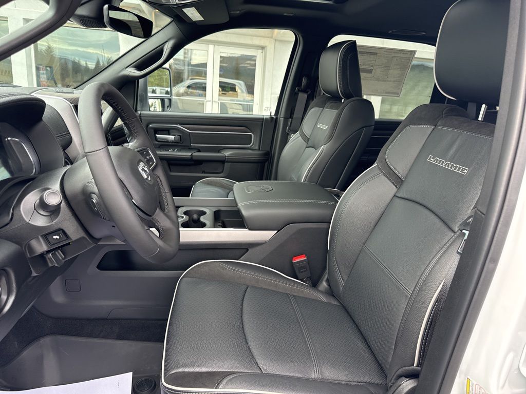 2026 RAM 2500 Laramie - Photo 14