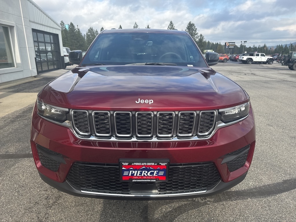 New 2025 Jeep Grand Cherokee Laredo Sport Utility