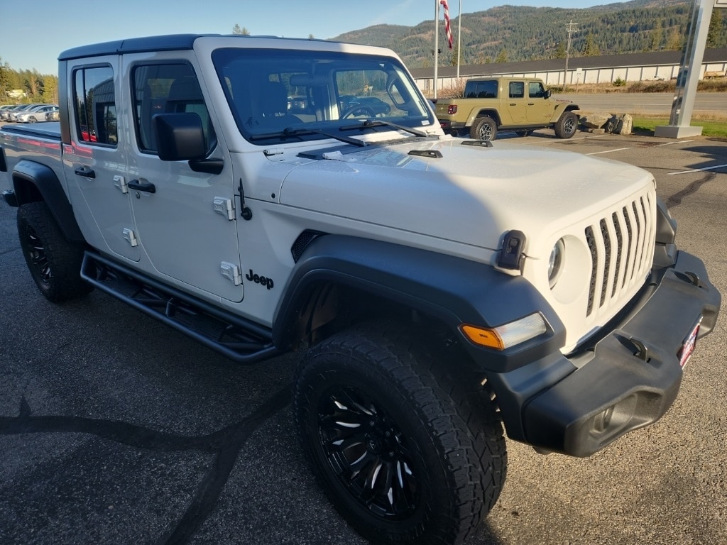 Used 2020 Jeep Gladiator Sport Truck Crew Cab