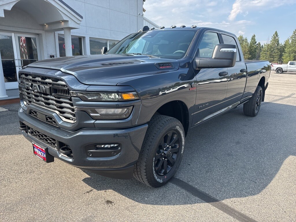 2026 Ram 3500 Big Horn photo 2