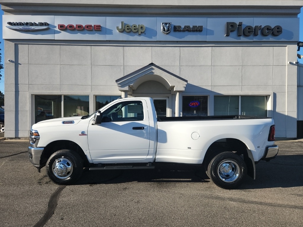 2026 RAM Ram 3500 Pickup Tradesman's photo