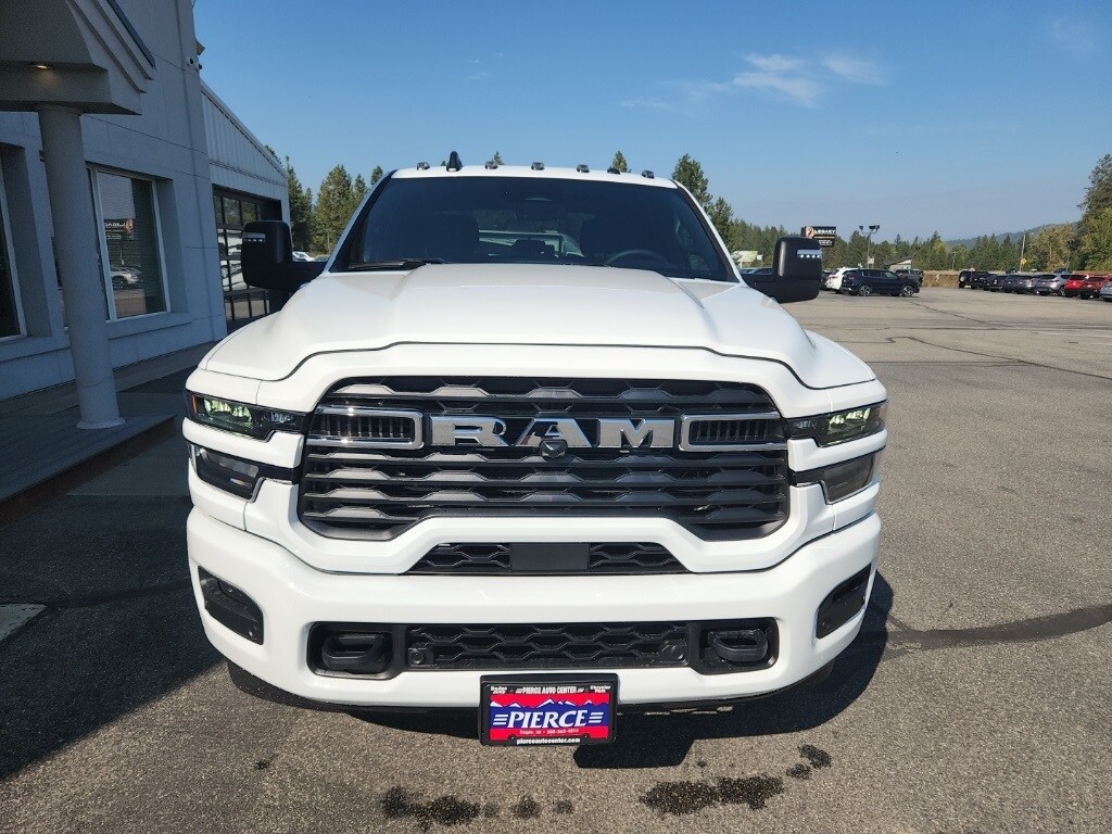 2026 Ram 3500 Big Horn photo 3