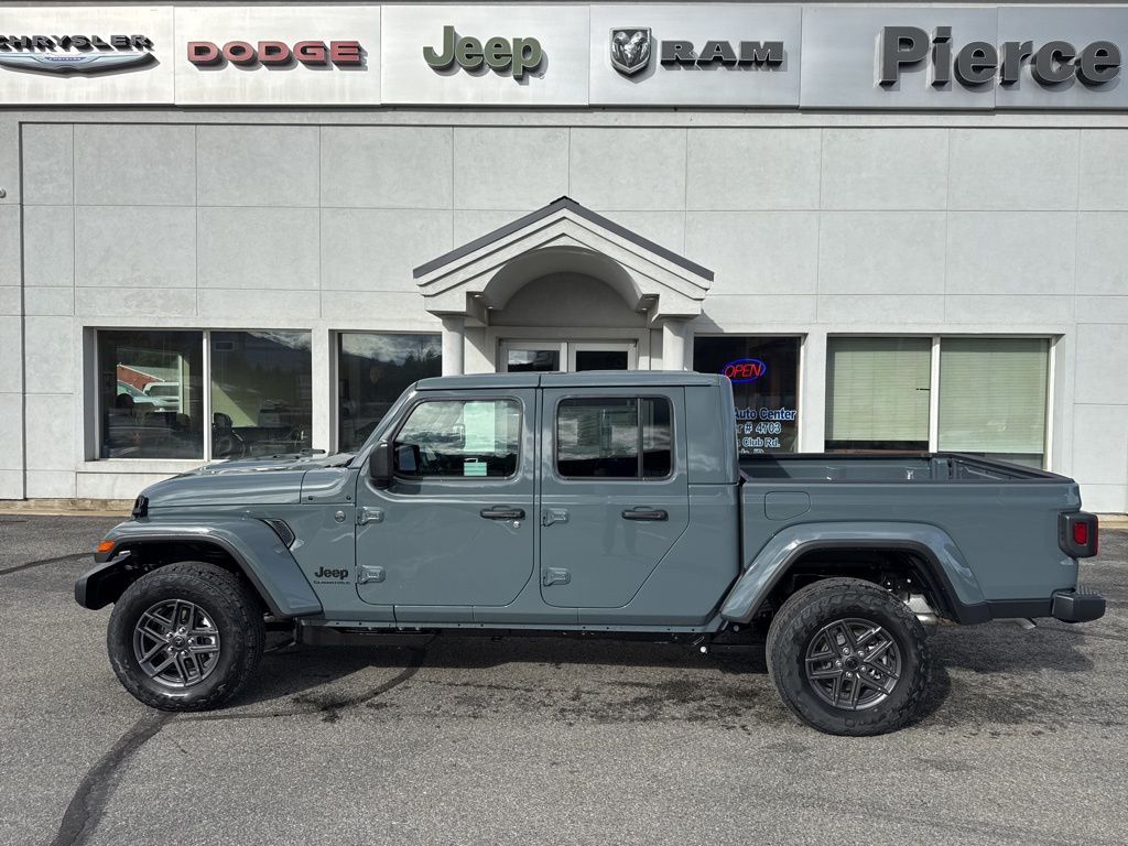 2026 Jeep Gladiator Sport S Auto's photo