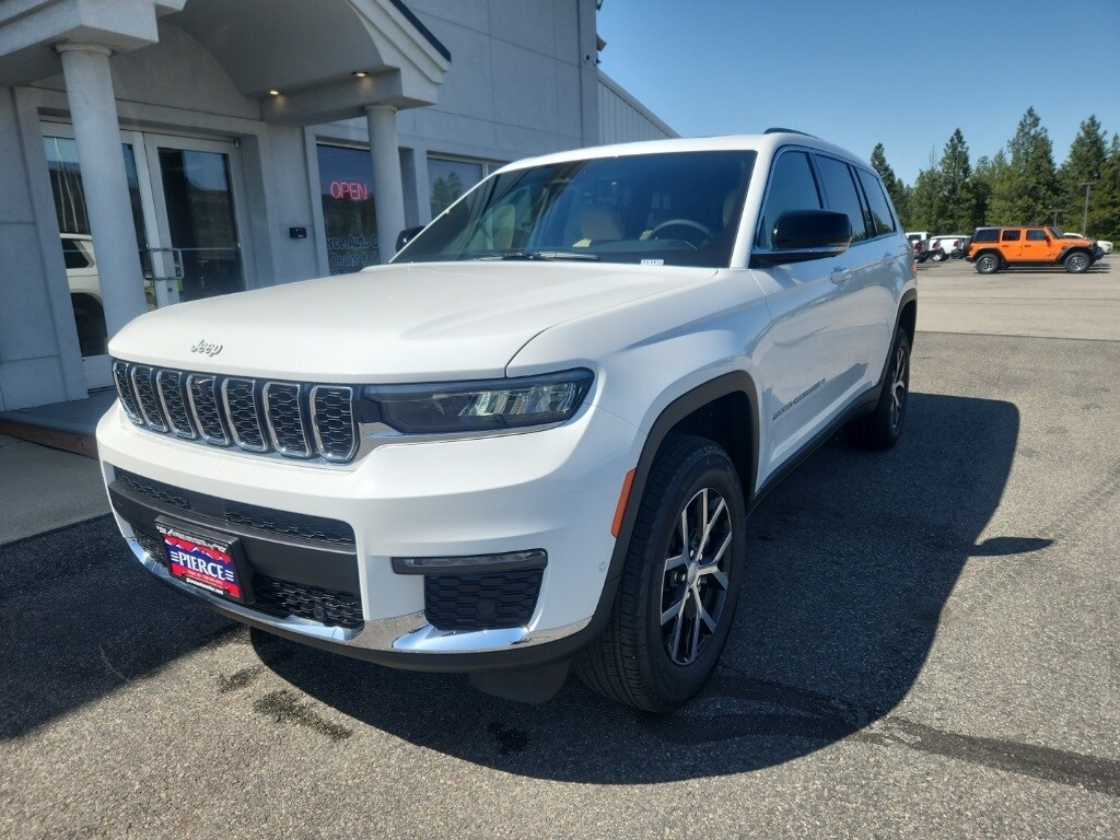 2025 Jeep Grand Cherokee Limited photo 2