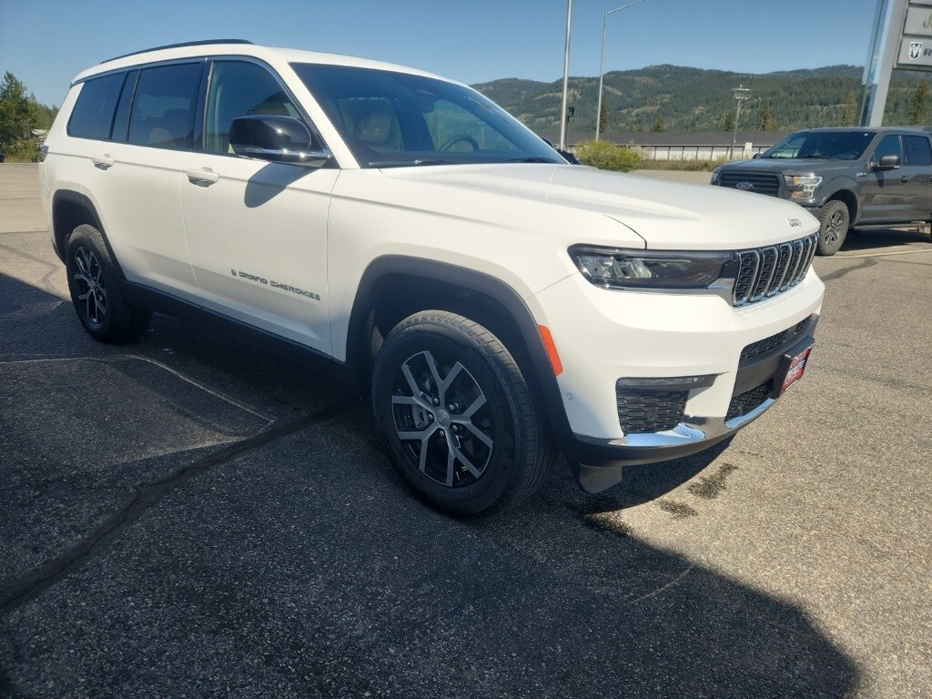 2025 Jeep Grand Cherokee Limited photo 4