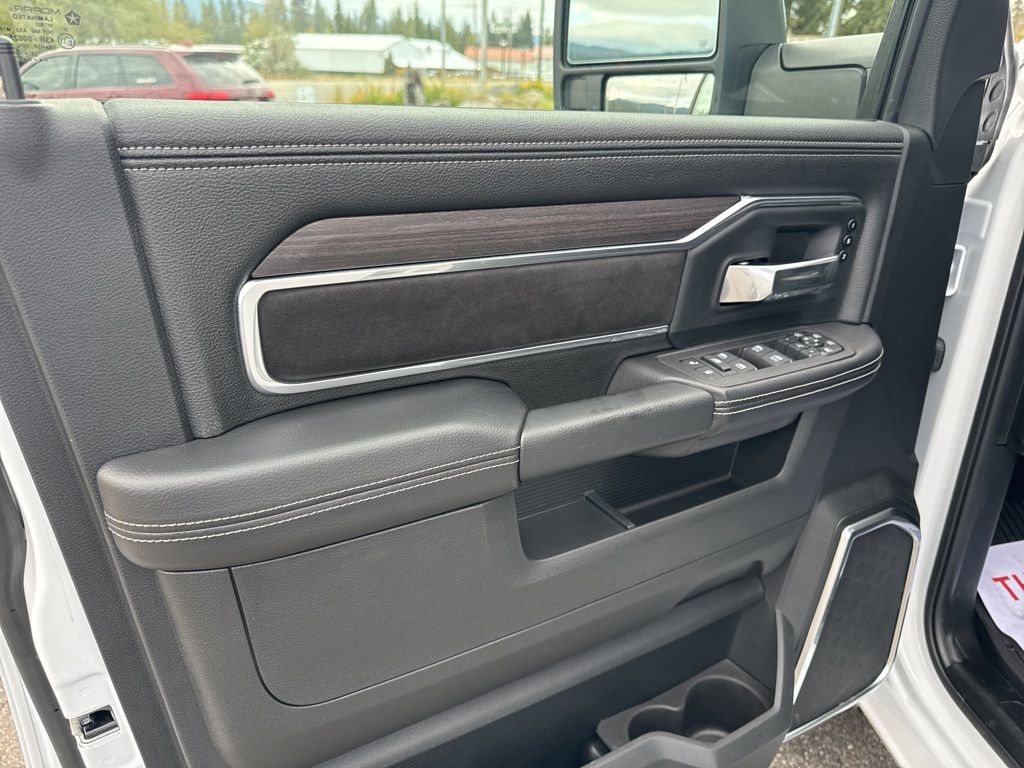 2026 RAM 2500 Laramie - Photo 12