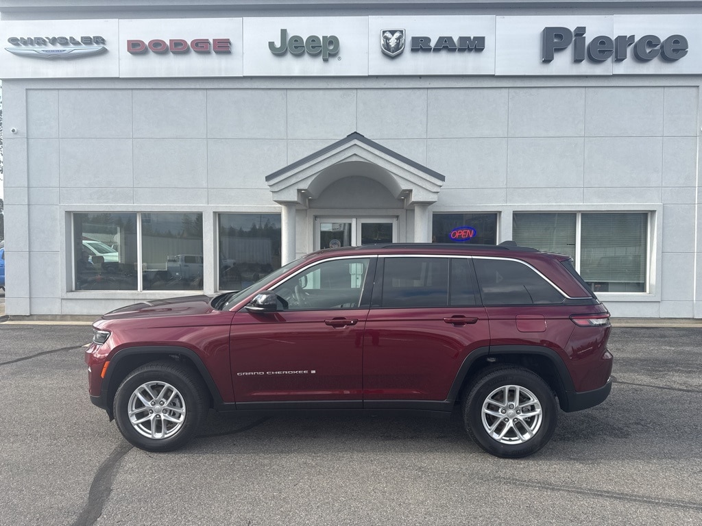 New 2025 Jeep Grand Cherokee Laredo Sport Utility