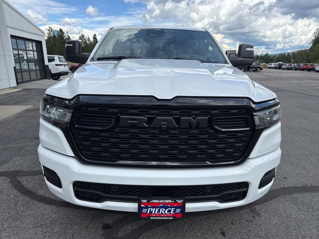 2025 Ram 1500 Big Horn Lone Star photo 3
