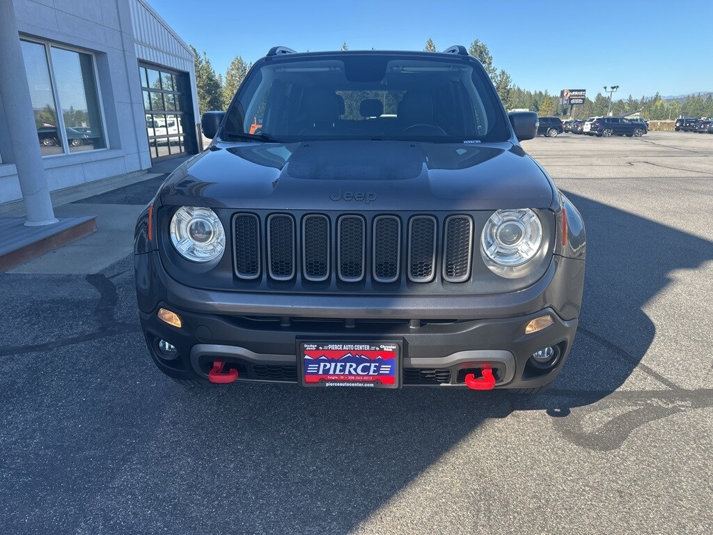 2018 Jeep Renegade Trailhawk photo 2