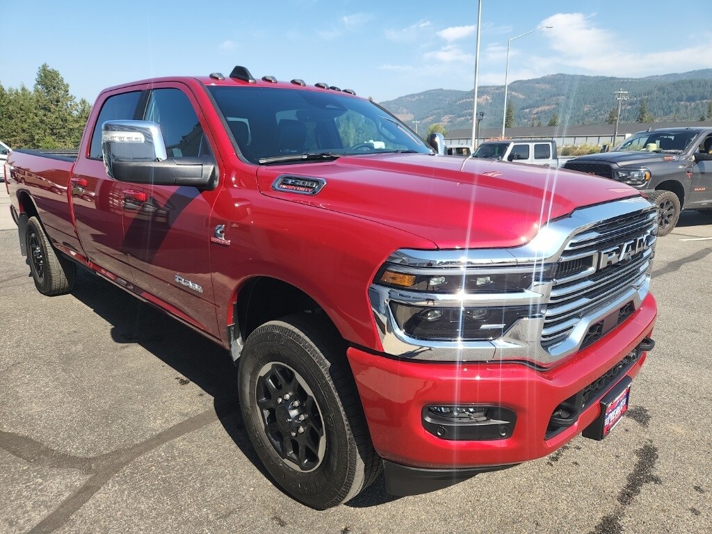 2026 Ram 3500 Laramie photo 4