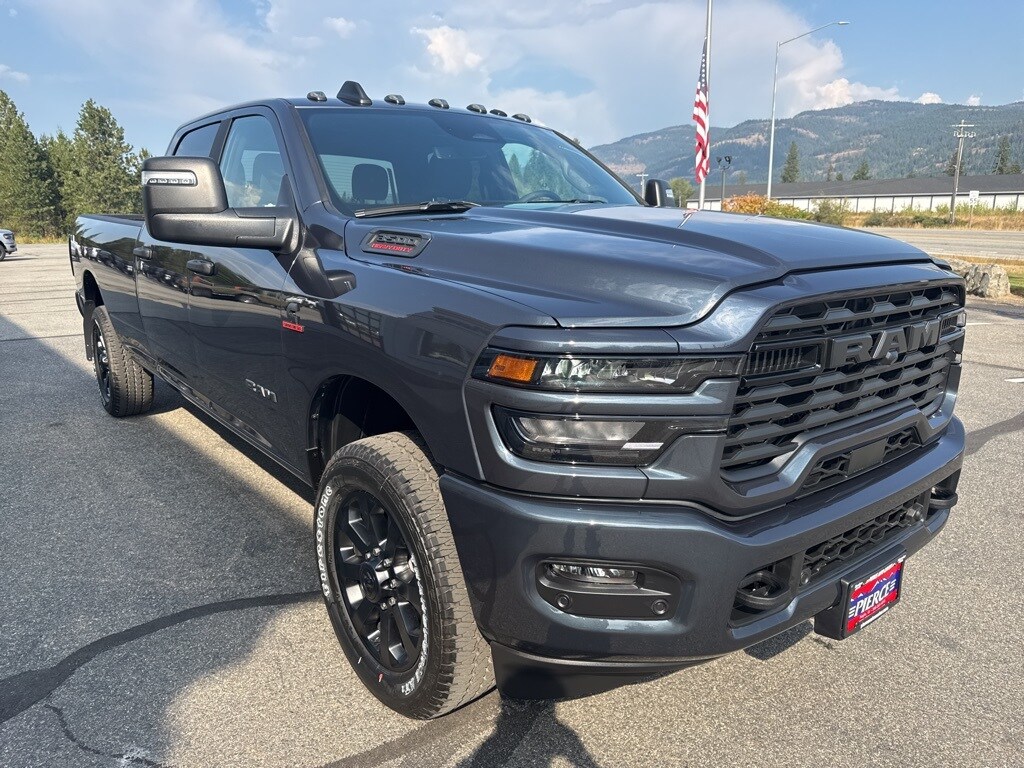 2026 Ram 3500 Big Horn photo 4