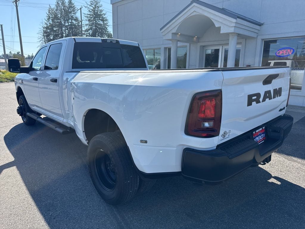 2026 RAM 3500 Tradesman - Photo 8