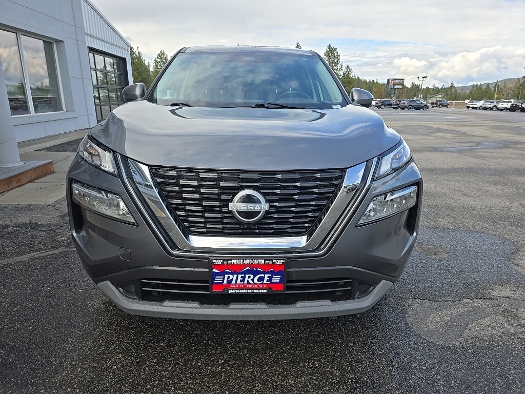 2023 Nissan Rogue SV photo 3