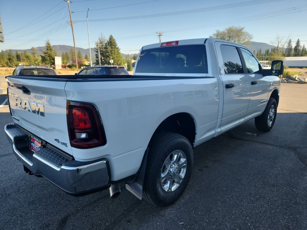 2026 RAM 3500 Big Horn - Photo 6