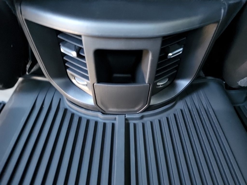 2026 RAM 3500 Big Horn - Photo 11