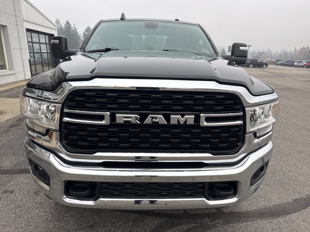 2024 Ram 2500 Big Horn photo 2