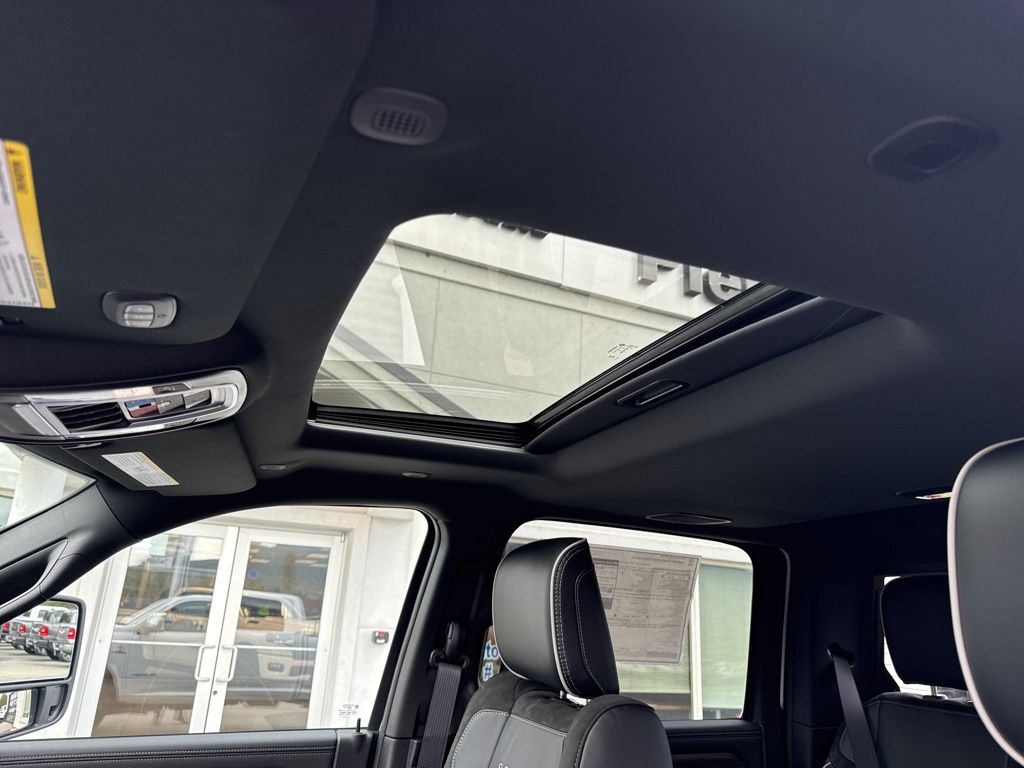 2026 RAM 2500 Laramie - Photo 16