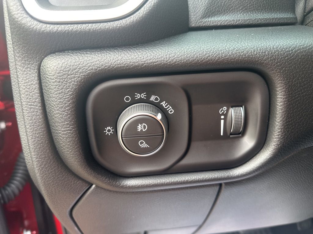 2026 RAM 3500 Big Horn - Photo 11