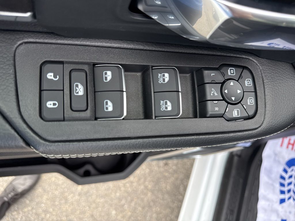 2026 RAM 2500 Laramie - Photo 13