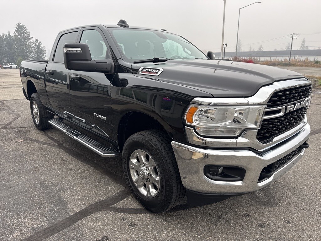 2024 Ram 2500 Big Horn photo 3
