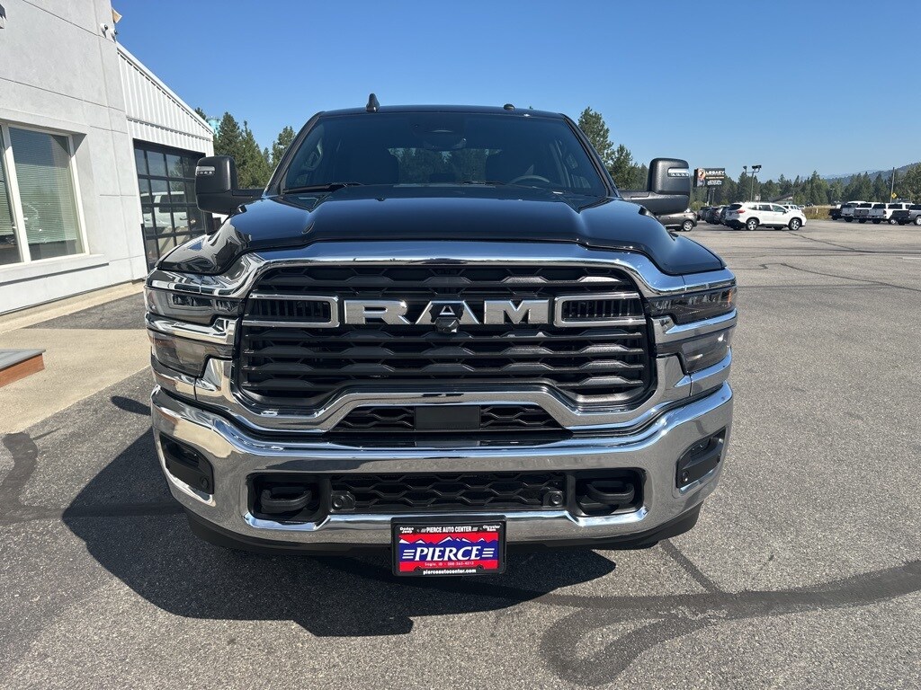 2026 Ram 2500 Big Horn photo 3