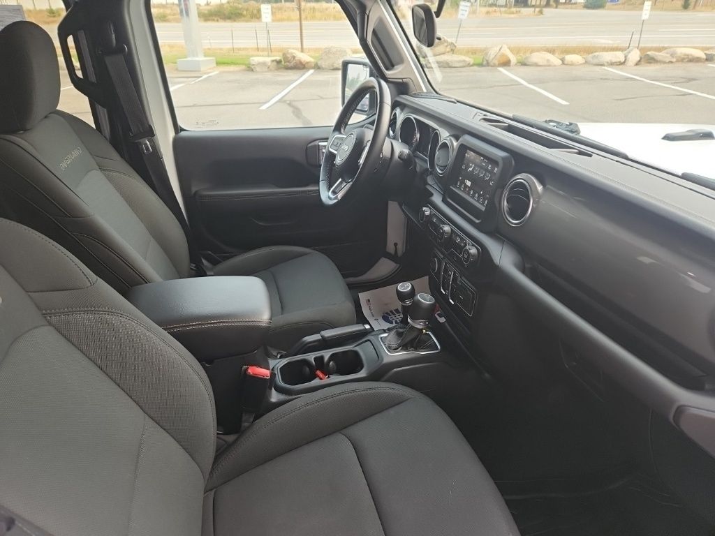 2021 Jeep Gladiator Overland - Photo 21
