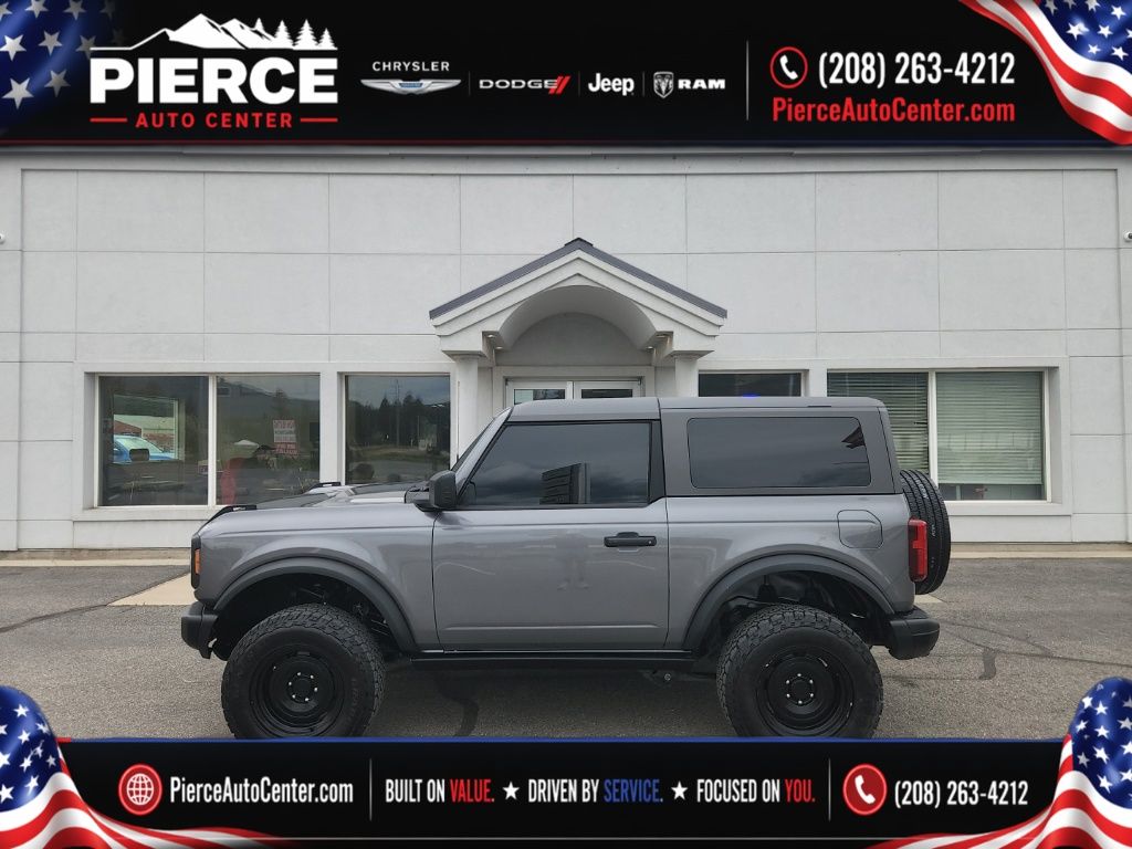 2023 Ford Bronco Black Diamond Mid (322A) 4x4's photo