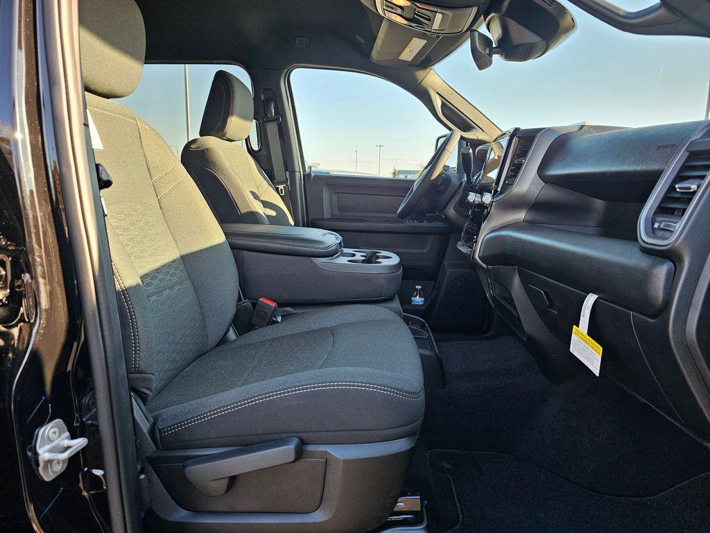 2025 RAM 2500 Tradesman - Photo 14