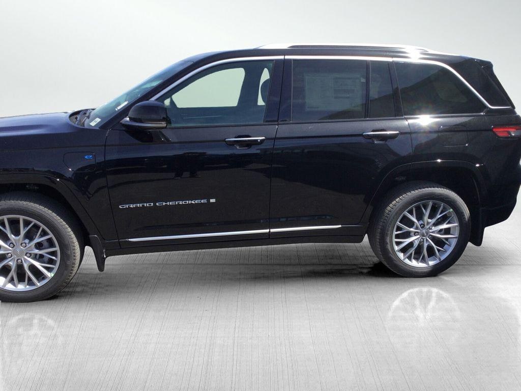 New 2023 Jeep Grand Cherokee 4xe SUMMIT Sport Utility