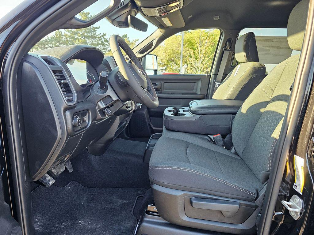 2025 RAM 2500 Tradesman - Photo 10