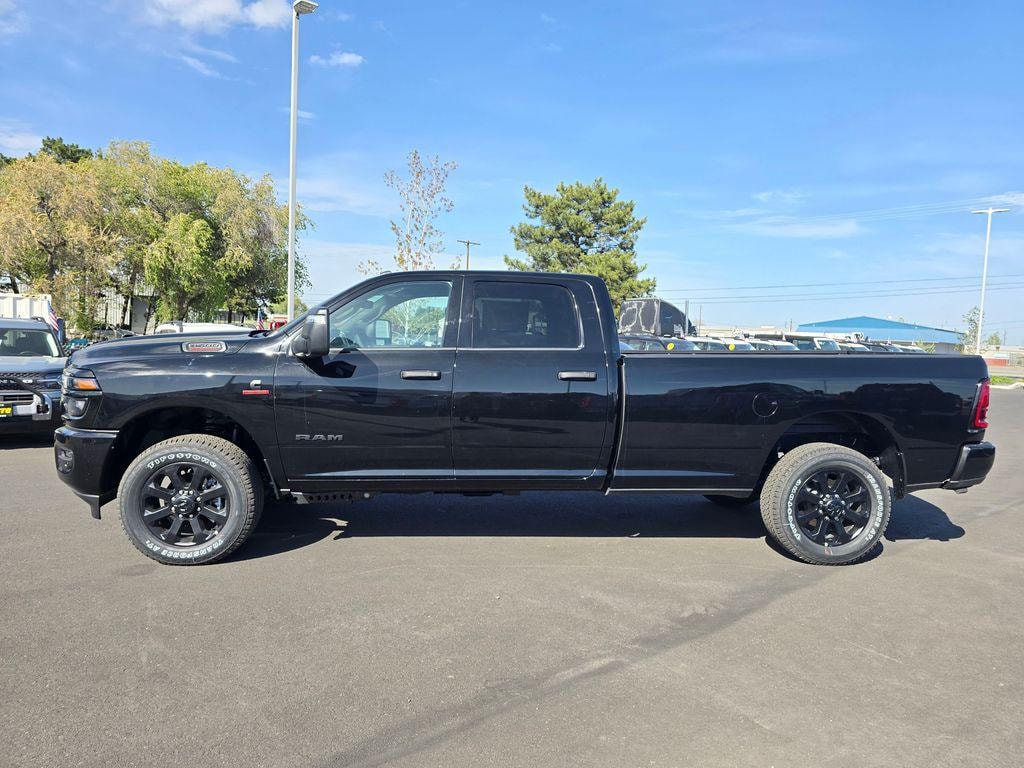 New 2026 Ram 3500 BIG HORN CREW CAB 4X4 8' BOX Pickup