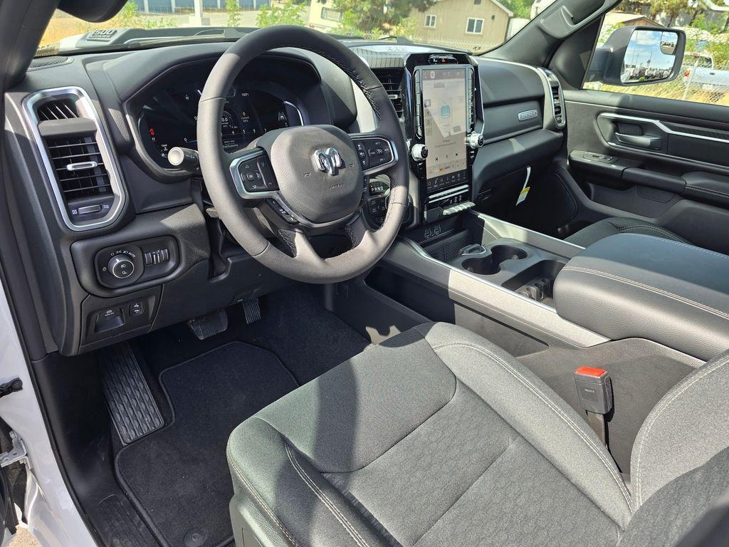 New 2026 Ram 1500 BIG HORN CREW CAB 4X4 5'7 BOX Pickup