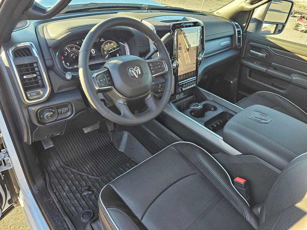 New 2026 Ram 3500 LARAMIE CREW CAB 4X4 8' BOX Pickup