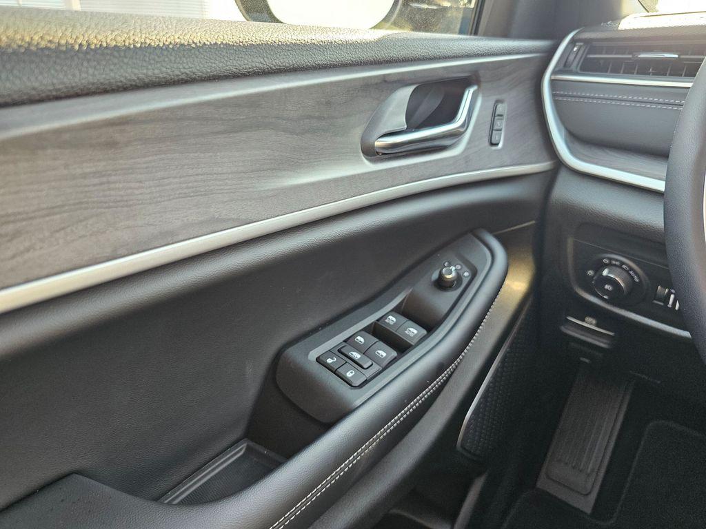 2025 Jeep Grand Cherokee L Limited - Photo 27