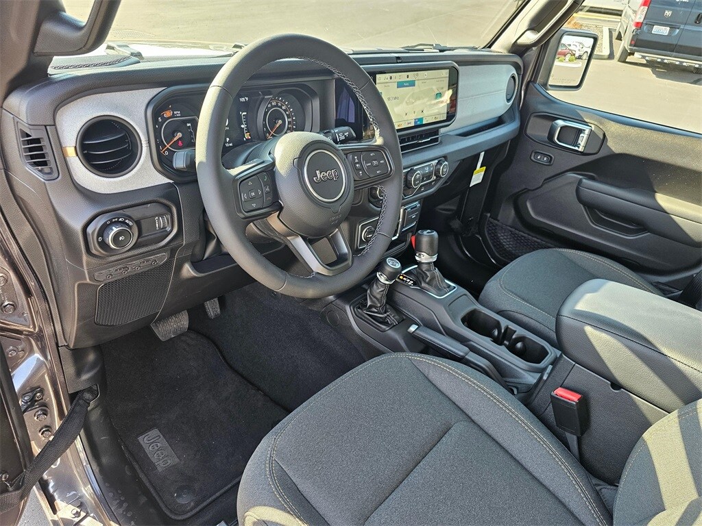 New 2025 Jeep Wrangler 4-DOOR SPORT S Sport Utility
