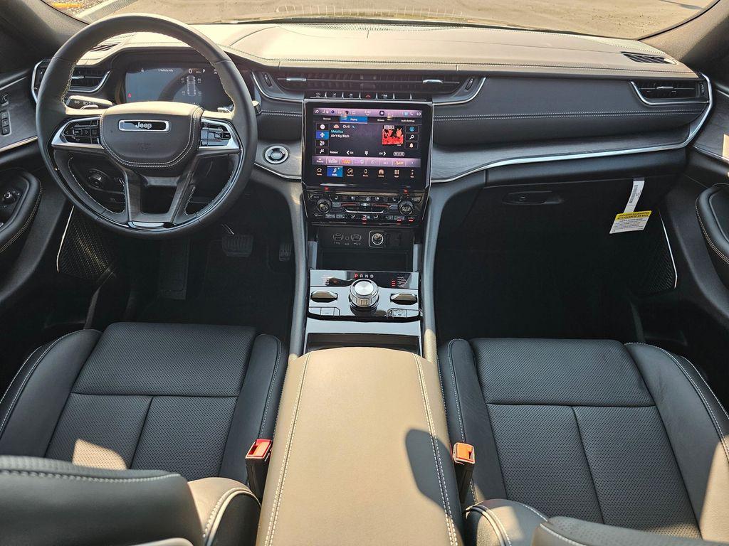 2025 Jeep Grand Cherokee Overland - Photo 9