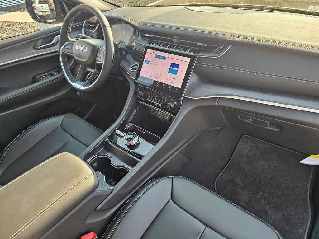 2025 Jeep Grand Cherokee L Limited - Photo 16