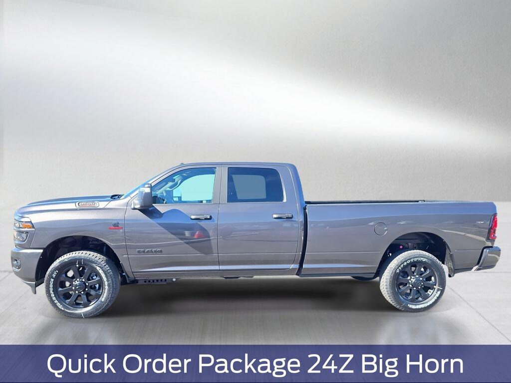 New 2026 Ram 3500 BIG HORN CREW CAB 4X4 8' BOX Pickup