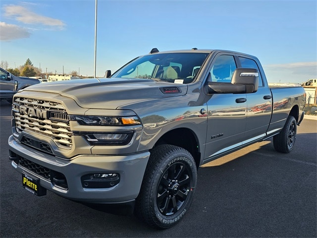 2026 RAM Ram 3500 Pickup Big Horn's photo