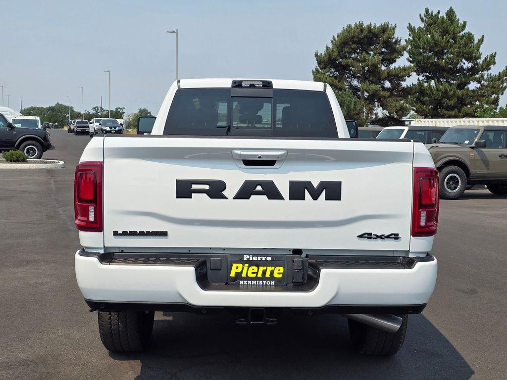 New 2026 Ram 3500 LARAMIE CREW CAB 4X4 8' BOX Pickup