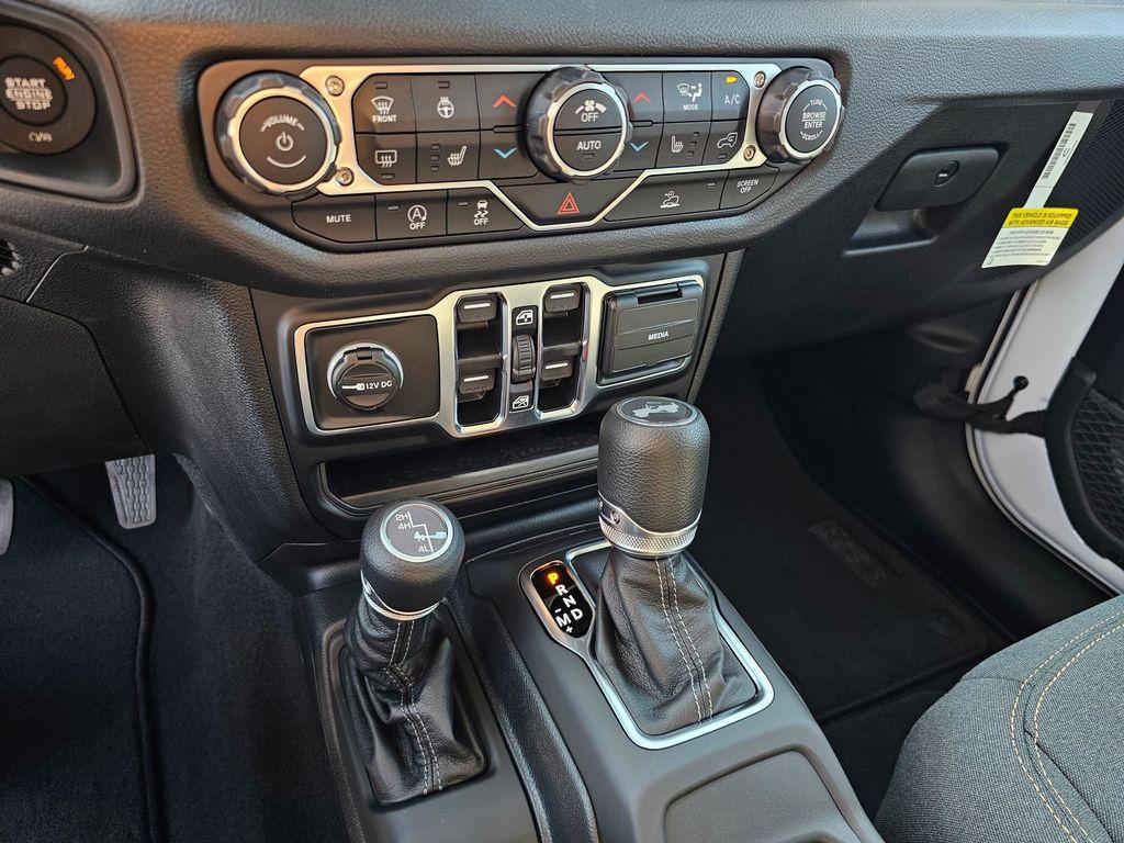 2025 Jeep Wrangler 4-Door Sport S - Photo 23