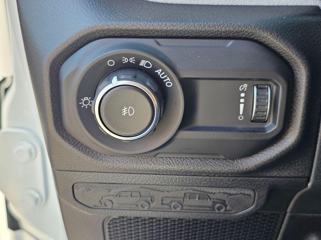 2025 Jeep Wrangler 4-Door Sport S - Photo 29