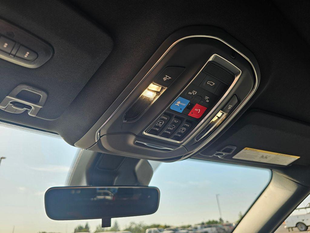 2025 Jeep Grand Cherokee L Limited - Photo 25