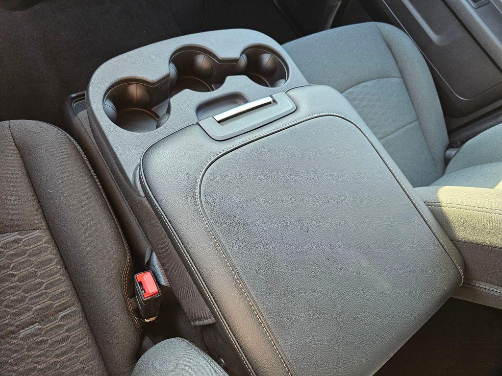 2025 RAM 2500 Tradesman - Photo 23