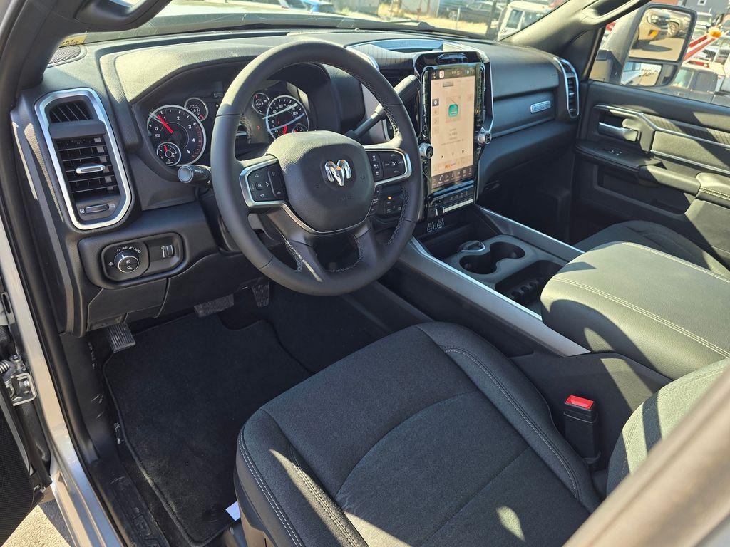 New 2026 Ram 3500 BIG HORN CREW CAB 4X4 8' BOX Pickup