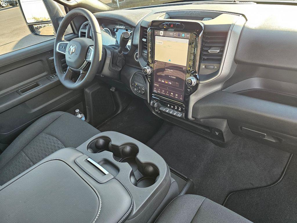 2025 RAM 2500 Tradesman - Photo 15