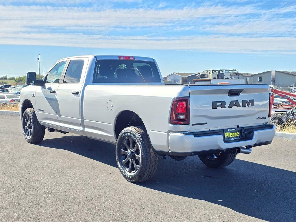 New 2026 Ram 3500 BIG HORN CREW CAB 4X4 8' BOX Pickup