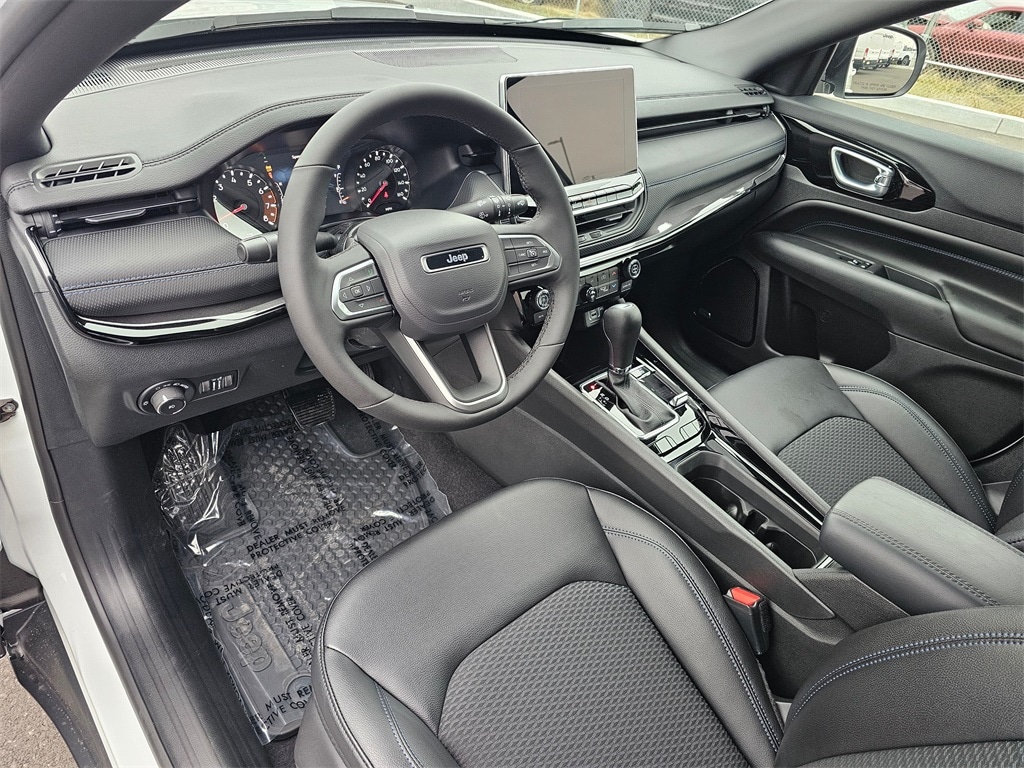 New 2026 Jeep Compass LATITUDE ALTITUDE 4X4 Sport Utility