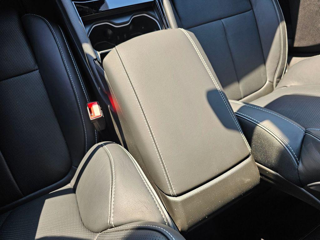 2025 Jeep Grand Cherokee Overland - Photo 22